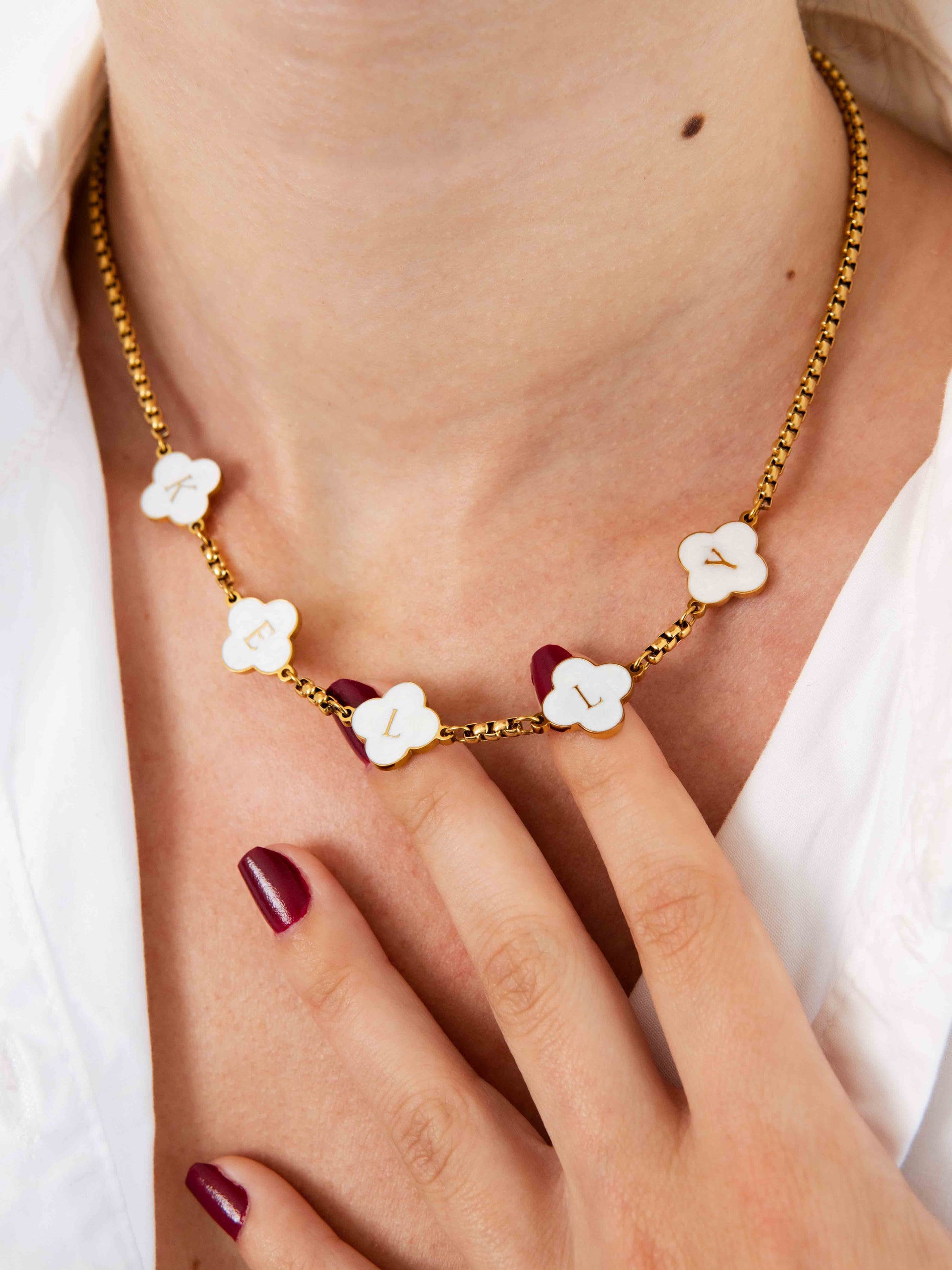 White Pearls Clover Name Necklace